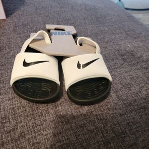 baby Nike slippers